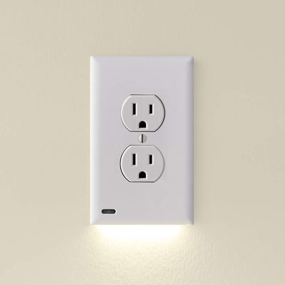 SnapPower GuideLight 2 wall plate with built-in LED night light for duplex, decor, and GFCI outlets.